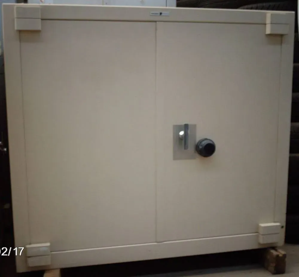 FICHET 2 portes, H 1m00
